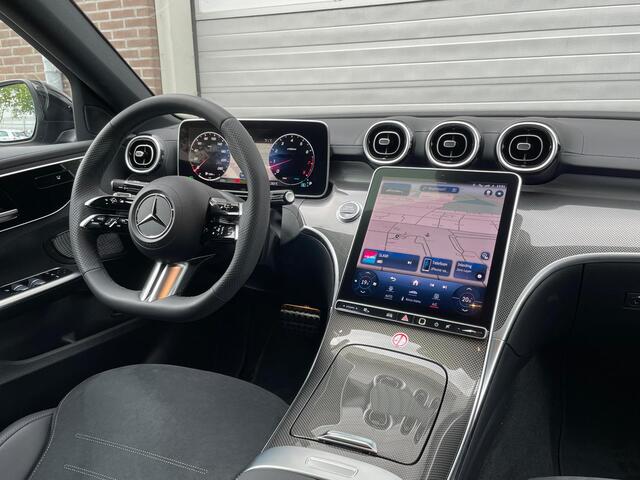 Mercedes-Benz C-KLASSE 180 AMG Line | Night Pakket | Apple CarPlay | Android Auto | Sfeerverlichting | Stoelverwarming | Achteruitrijcamera | Elektrisch Inklapbare Buitenspiegels