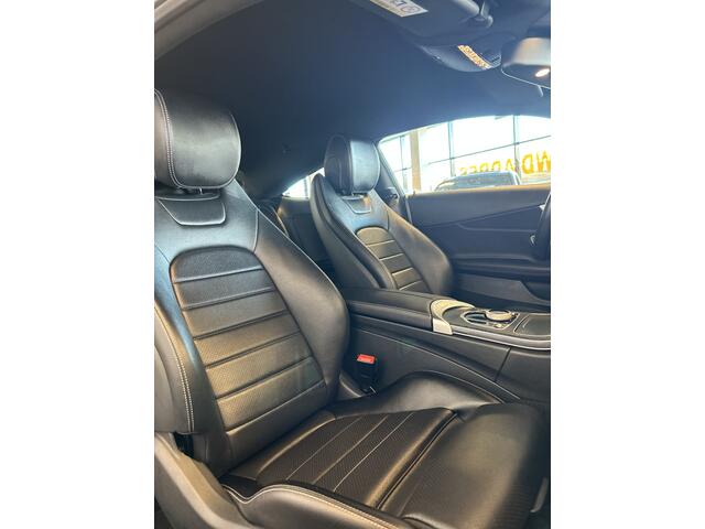 Mercedes-Benz C-KLASSE Coupé 180 AMG Exclusive | Automaat | Lederen bekleding | Dealer onderhouden | Adaptief onderstel | Achteruitrijcamera | Cruise control | Climate control | Houtafwerking interieur