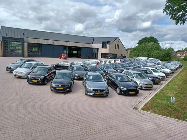 Mercedes-Benz C-KLASSE Estate 180 AMG Sport Edition | Ecc | Navi | Afn. Trekhaak | Led | Leer | Vol opties |