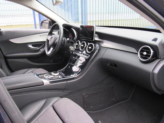 Mercedes-Benz C-KLASSE 180 Business Solution