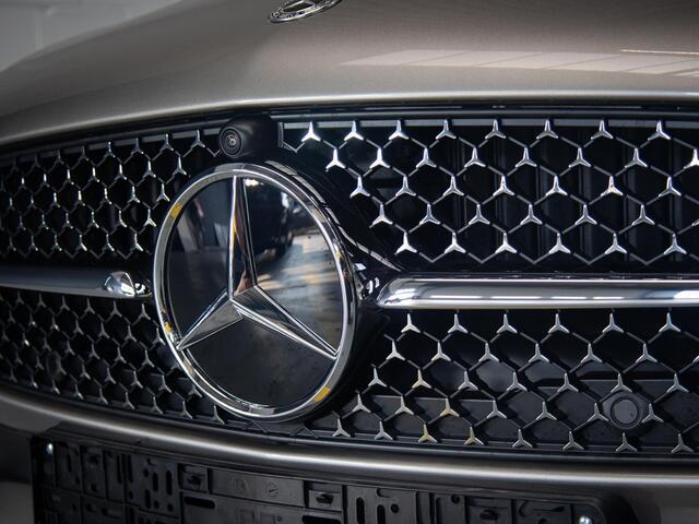 Mercedes-Benz C-KLASSE 300 e AMG Line Premium Plus | Panorama dak
