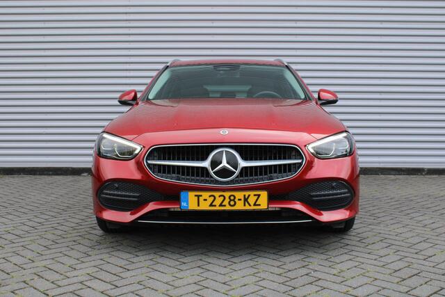 Mercedes-Benz C-KLASSE Estate 180 Business Line | Airco | 17" LM | Nieuwste model Sportstoelen | Wide screen |