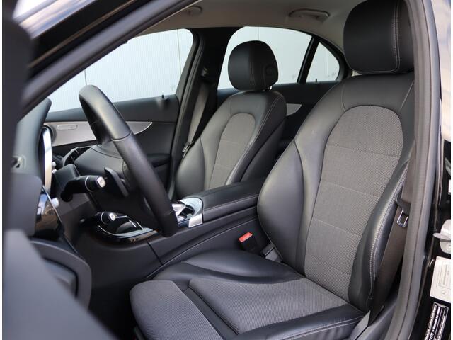 Mercedes-Benz C-KLASSE 180 Premium Plus | LED | Parkeercamera |