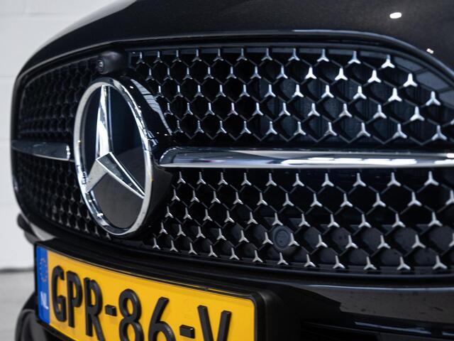 Mercedes-Benz C-KLASSE Estate 300 e Star Edition AMG Line Plus Panorama dak | Trekhaak