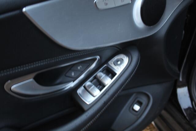 Mercedes-Benz C-KLASSE cabrio 180 Premium Plus AUT.