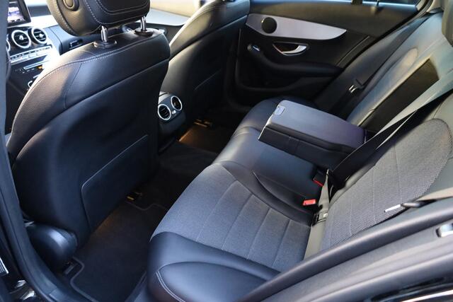 Mercedes-Benz C-KLASSE Estate 180 2xCAMERA TREKHAAK-AFN LUCHTVERING STOELVERWARMING SFEERVERLICHTING ELEK.LAADKLEP 17"LMV FLIPPERS 2xPDC NAVI