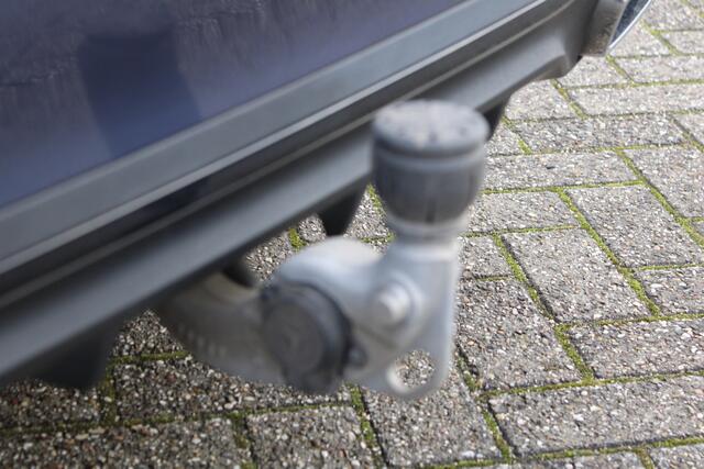 Mercedes-Benz C-KLASSE Estate 300e AMG Line NIGHT SFEER DISTRONIC PRO TREKHAAK