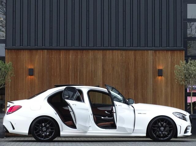 Mercedes-Benz C-KLASSE C400 334PK / AMG Edition / Burmester / LED