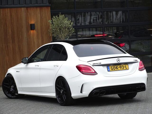 Mercedes-Benz C-KLASSE C400 334PK / AMG Edition / Burmester / LED