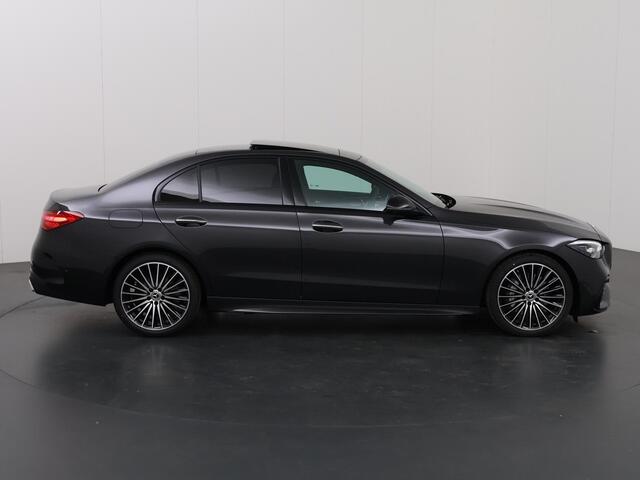 Mercedes-Benz C-KLASSE 180 Star Edition | AMG Pakket | Panoramadak | Elektrische Stoelen met Memory | Sfeerverlichting | 360 Camera | Dodehoek Detectie |