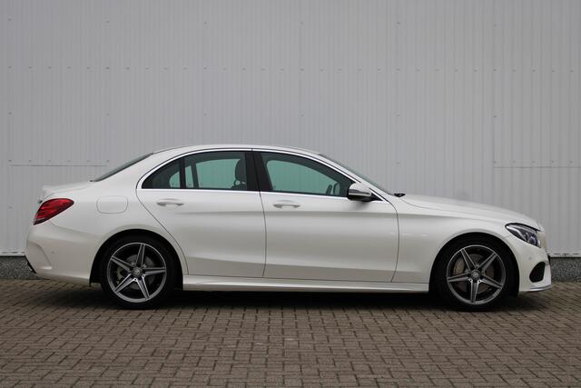 Mercedes-Benz C-KLASSE 250 AMG Line | NAVIGATIE | LEDER | STOELVERWARMING | PDC