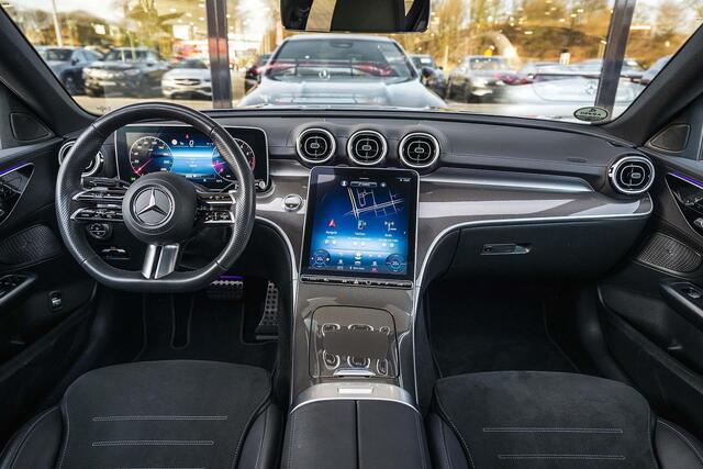 Mercedes-Benz C-KLASSE 180 AMG Line | Panorama-schuifdak | Stoelverwarming | Sfeerverlichting | Achteruitrijcamera