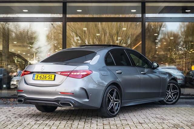 Mercedes-Benz C-KLASSE 180 AMG Line | Panorama-schuifdak | Stoelverwarming | Sfeerverlichting | Achteruitrijcamera