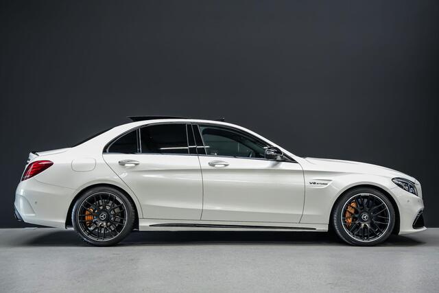 Mercedes-Benz C-KLASSE C63S AMG 510pk |keramische remmen|panoramdak|Burmester|bucket seats|IWC klok|360 camera|HUD|BLIS|parkeersensoren voor en achter|19"|