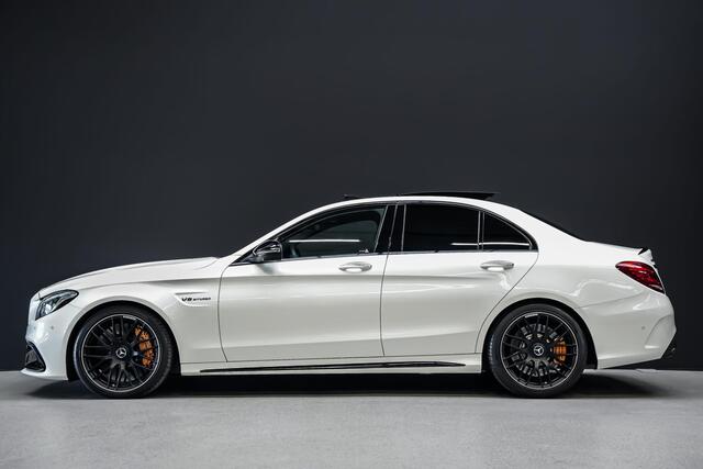 Mercedes-Benz C-KLASSE C63S AMG 510pk |keramische remmen|panoramdak|Burmester|bucket seats|IWC klok|360 camera|HUD|BLIS|parkeersensoren voor en achter|19"|