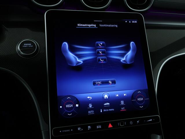 Mercedes-Benz C-KLASSE Estate 300 e AMG Plug-In Hybride | AMG Styling | Night Pakket | Apple CarPlay | EASY PACK achterklep | KEYLESS GO startfunction | Inclusief 24 maanden MB Certified garantie voor Europa.
