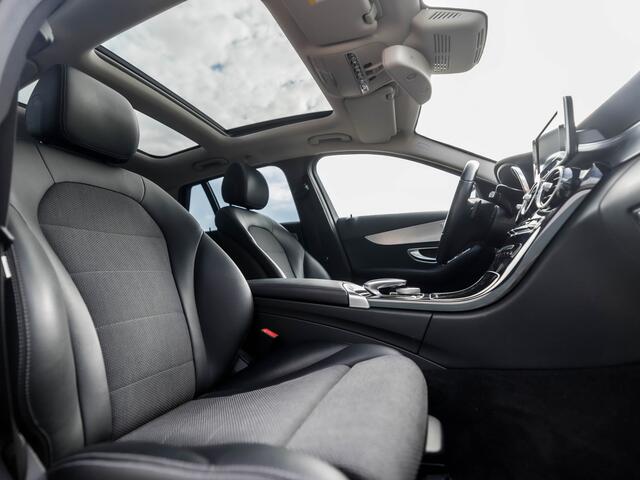 Mercedes-Benz C-KLASSE Estate 180 AMG Edition 1 Sport 157Pk Automaat (PANORAMADAK, NAVIGATIE, STOELVERWARMING, GETINT GLAS, LEDER, SPORTSTOELEN, ELEK ACHTERKLEP, CRUISE CONTROL, NIEUWSTAAT)