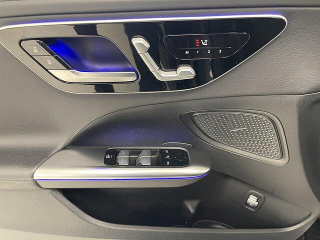 Mercedes-Benz C-KLASSE 180 AMG Line | Pano | Memory | Head-up-display | 360 Camera