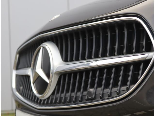 Mercedes-Benz C-KLASSE 300 e Business Line | Leder | Trekhaak | Getint glas