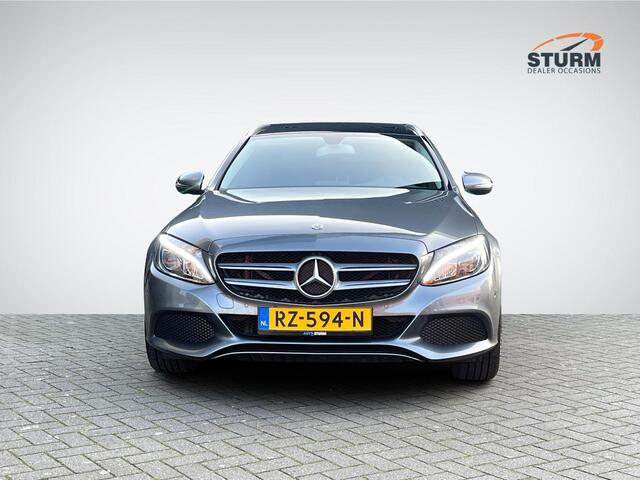 Mercedes-Benz C-KLASSE Estate 180 Premium Plus | Panoramadak | Leder | LED Koplampen | Stoelverwarming | Navigatie | Camera | Dodehoek | Rijklaarprijs!