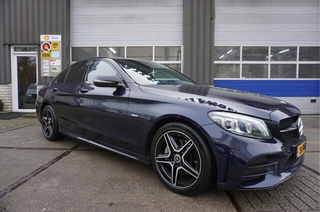 Mercedes-Benz C-KLASSE 220D Premium Plus Pack AMG / Burmester