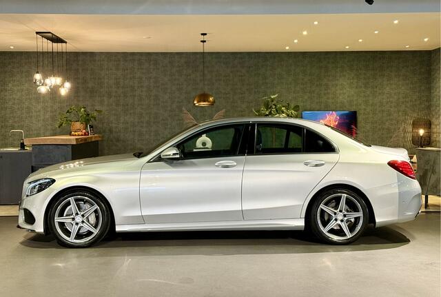Mercedes-Benz C-KLASSE 180 AMG Pakket I Automaat I Camera I Leer