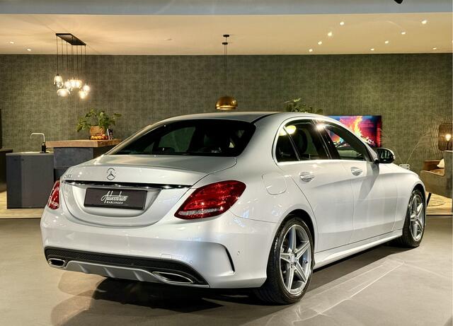 Mercedes-Benz C-KLASSE 180 AMG Pakket I Automaat I Camera I Leer