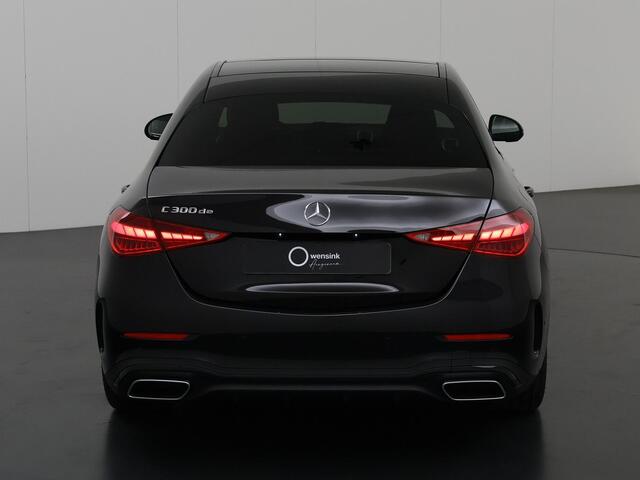 Mercedes-Benz C-KLASSE 300 de Star Edition AMG Line | Panoramadak | Nightpakket | Digital Light | MBUX | Stoelverwarming |