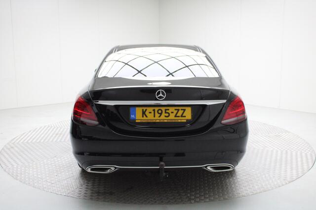Mercedes-Benz C-KLASSE 180 Facelift | Automaat | Trekhaak / Elektr. Stoelen / Camera / Keyless