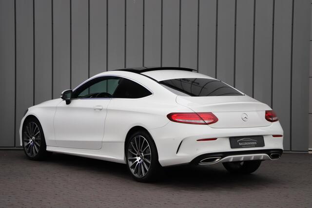 Mercedes-Benz C-KLASSE Coupé 180 AMG Aut7 Panoramadak Stoelverw. Pdc Led 2018.