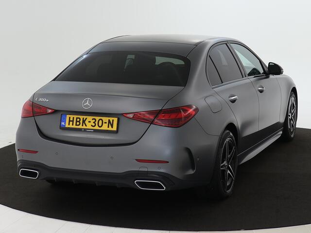 Mercedes-Benz C-KLASSE 300 e AMG Nightpakket | Rijassistentiepack | Memory | Keyless Go | 360 graden camera | Stoelverwarming | Inclusief 24 maanden MB Certified garantie voor Europa.