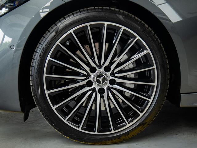 Mercedes-Benz C-KLASSE Limousine 180 AMG Line Premium | Panorama dak