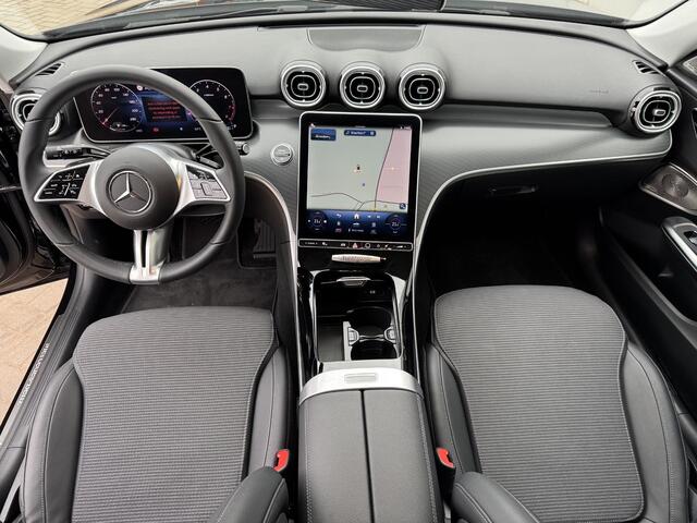 Mercedes-Benz C-KLASSE Estate 180 Star Edition AMG Line / Glascoating / Burmester audio / Sfeerverlichting / 360 graden camera / Elektrisch verstelbare stoelen met memory functie / Elektrisch verstelbaar stuur