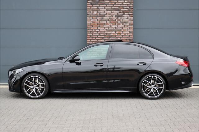 Mercedes-Benz C-KLASSE 300 4MATIC AMG Line Aut9 | Panoramadak | Distronic+ | Digital Light | Burmester | Trekhaak | Memory | Augmented Reality | Leder | Rijassistentiepakket | Keyless Go |