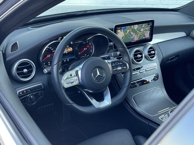 Mercedes-Benz C-KLASSE Estate 300 e Business Solution AMG | Trekhaak | Leder | ACC | HUD | MultiBeam LED | Keyless | 18 inch