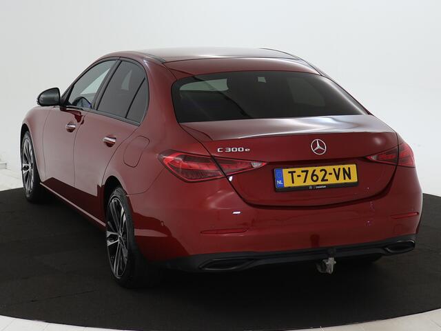 Mercedes-Benz C-KLASSE 300 e Luxury Line Limited | Stoelgeheugen | Rondomzicht camera | Sfeerverlichting | Trekhaak | Inclusief 24 maanden MB Certified garantie voor Europa.