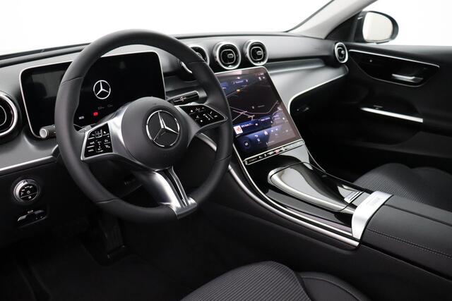 Mercedes-Benz C-KLASSE 300 e Business Line | Trekhaak | Apple CarPlay | Android Auto | Sfeerverlichting | Stoelverwarming | Achteruitrijcamera | Parkeersensoren | Elektrisch Inklapbare Buitenspiegels