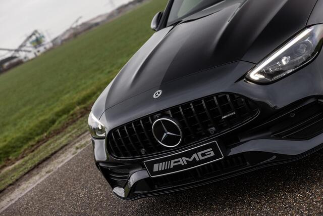 Mercedes-Benz C-KLASSE Mercedes-AMG 43 AMG Estate 4MATIC | Premium Plus | Panorama-schuifdak | BURMESTER | Trekhaak | Stoelverwarming + verkoeling | AMG Nightpakket I + II | AMG Performance stoelen |