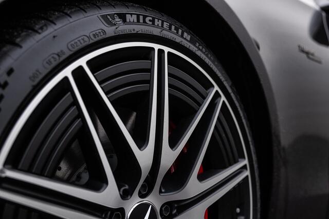 Mercedes-Benz C-KLASSE Mercedes-AMG 43 AMG Estate 4MATIC | Premium Plus | Panorama-schuifdak | BURMESTER | Trekhaak | Stoelverwarming + verkoeling | AMG Nightpakket I + II | AMG Performance stoelen |