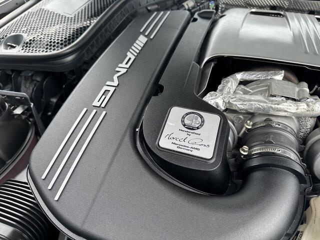 Mercedes-Benz C-KLASSE Coupé AMG 63 S Edition 1 V8 l Panoramadak l Memory l Keramische l Akrapovic uitlaat l 360 Camera l Burmester l Distronic l l Uniek l IWC Klok l Stoelverwarming l Carbon spiegels l