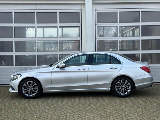 Mercedes-Benz C-KLASSE 180 LEASE EDITION Navi PDC leuke auto!