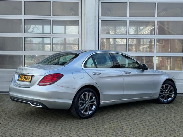 Mercedes-Benz C-KLASSE 180 LEASE EDITION Navi PDC leuke auto!