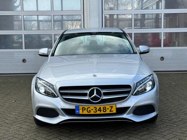 Mercedes-Benz C-KLASSE 180 LEASE EDITION Navi PDC leuke auto!