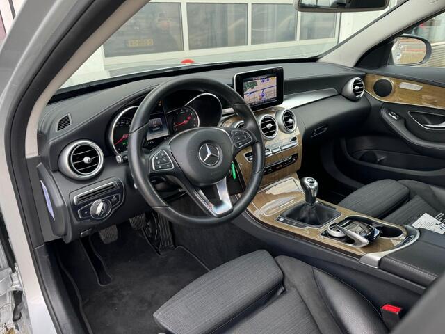 Mercedes-Benz C-KLASSE 180 LEASE EDITION Navi PDC leuke auto!