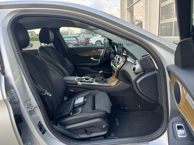 Mercedes-Benz C-KLASSE 180 LEASE EDITION Navi PDC leuke auto!