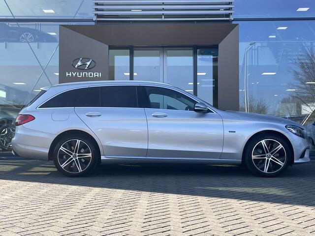 Mercedes-Benz C-KLASSE Estate 300 e | Plug-in Hybrid | Voorstoelen verwarmd | Parkeersensor voor en achter