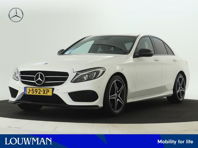 Mercedes-Benz C-KLASSE 200 AMG Nightpakket | Trekhaak | Stoelverwarming | Parkeerpakket met Camera | Sfeerverlichting | Inclusief 12 Maanden Garantie