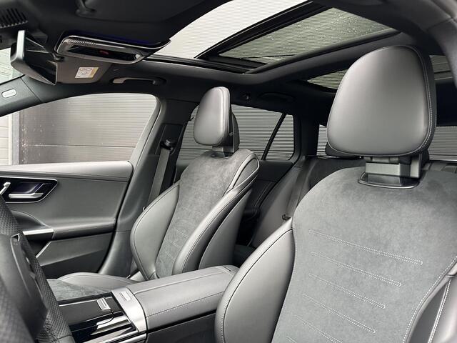 Mercedes-Benz C-KLASSE Estate 300e AMG | Premium | Nightpakket | Panoramadak | Memorystoelen Verwarmd | 360° Camera | Burmester® 3D | Trekhaak | Sfeerverlichting | Apple & Android Carplay