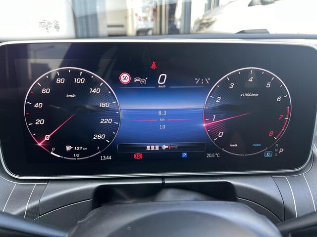 Mercedes-Benz C-KLASSE Estate 180 AMG Line Mercedes-Benz C Estate 180 AMG Line | Premium Pakket | Night Pakket | Winter Pakket | Panoramadak | Trekhaak | 360° Camera | Burmester 3D Surround Sound | DISTRONIC afstandsassistent | Dodehoekassistent | Apple CarPlay | Android Auto |