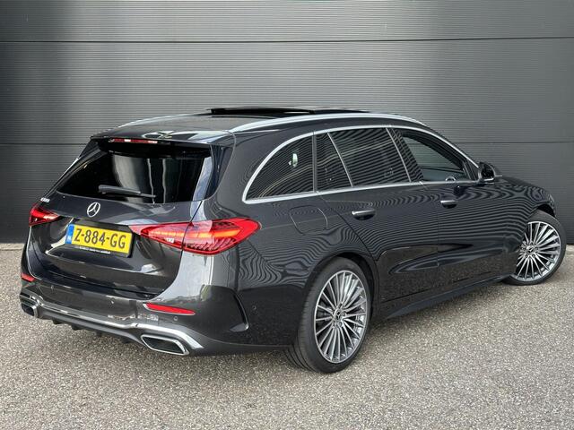 Mercedes-Benz C-KLASSE Estate 180 AMG Line | Premium PLUS | Panoramadak | Burmester® 3D | 360° Camera | Head-up display | Sfeerverlichting | Memorystoelen Verwarmd | Trekhaak | Apple & Android Carplay